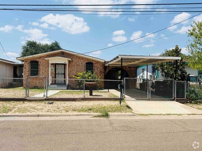Building Photo - 216 W Olive St Rental