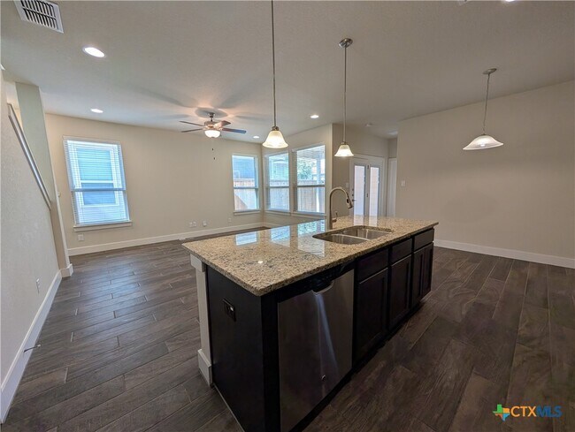 Photo - 737 Milestone Pk