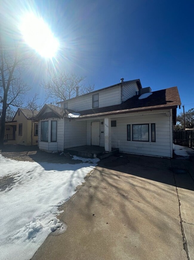 Photo - Spacious 4 Bedroom!