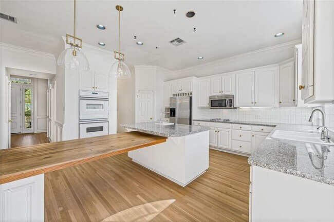 Photo - 5305 Cuesta Verde