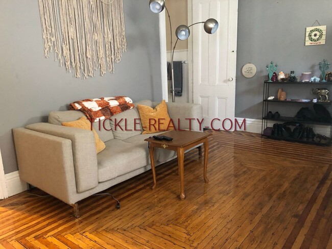 Photo - 300 Meigs St Unidad 2