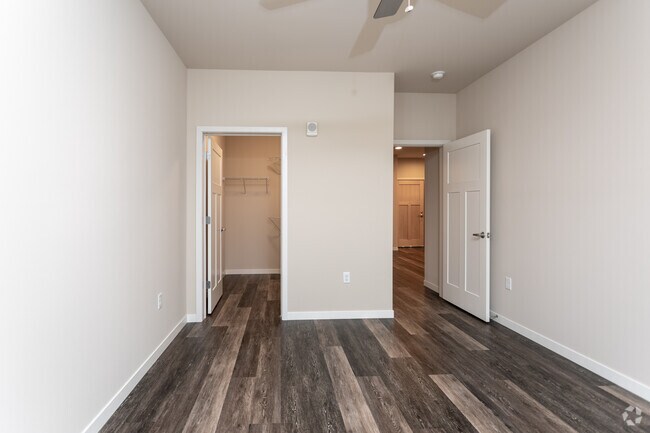 2BR, 2BA - The Gordon