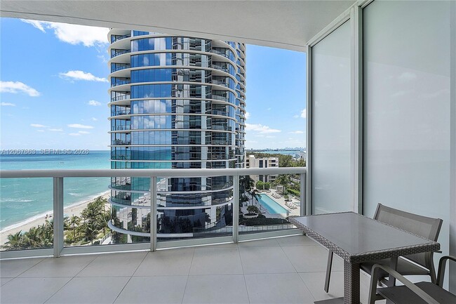 Photo - 15811 Collins Ave Unit 902