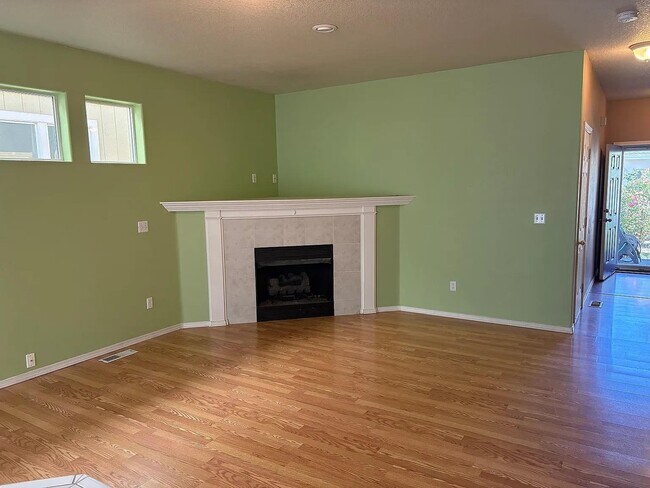 Photo - 17644 SW Lawton St
