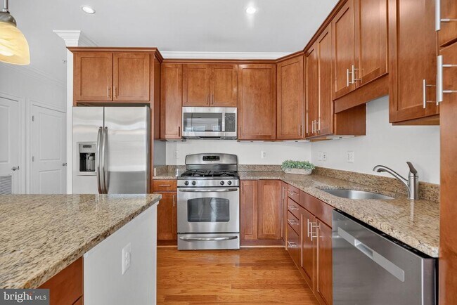 Photo - 1023 N Royal St Unit 205