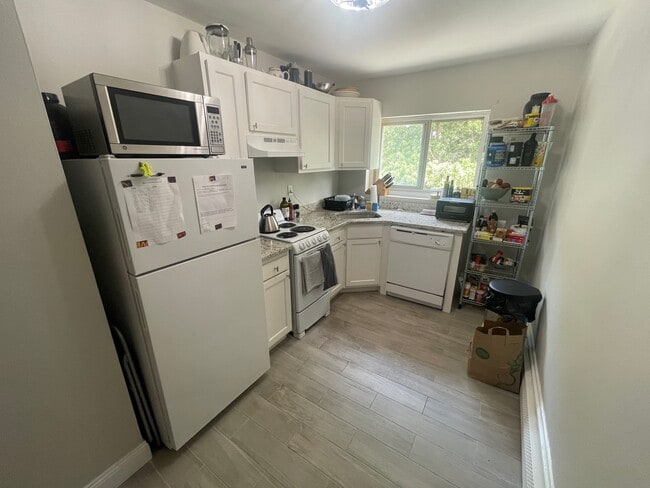 Building Photo - 43 Selkirk Rd Rental