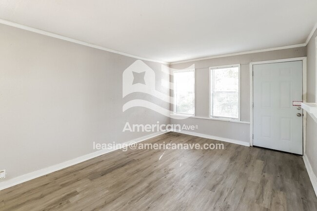 Photo - 7937 Park Ave