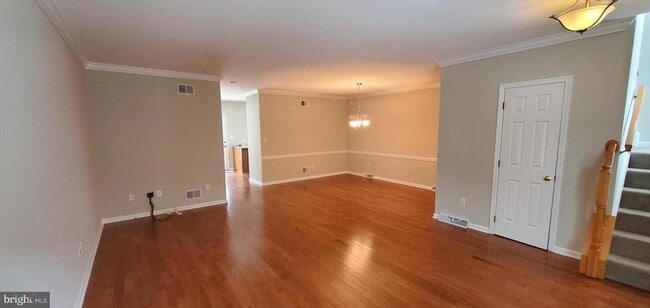 121 Wyndham Way