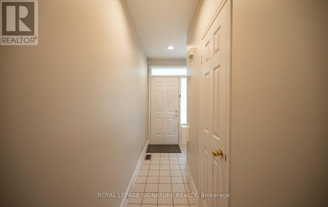 Photo - 1015 Johnsons Ln