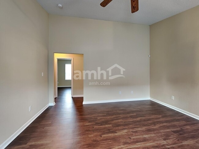 Photo - 5869 High Grass Ln