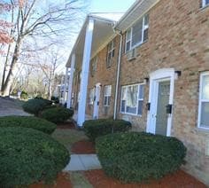 Hawthorne Garden - Hawthorne Garden Apartments