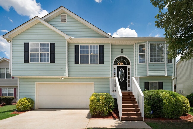 Building Photo - Coing Soon 2/25/26) Impressive 4 Bed, 3 Bath with Home Office!