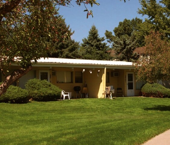 Photo - Parkway Apartments