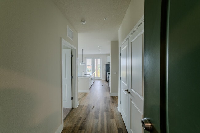 Photo - The Flats at Avalon Park Wesley Chapel
