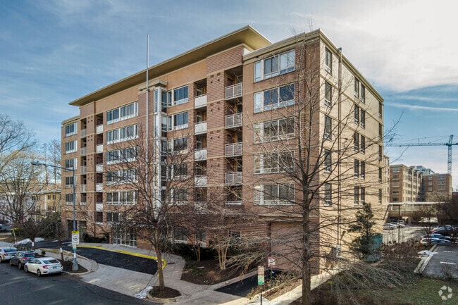 Photo - Potomac Place Condominiums