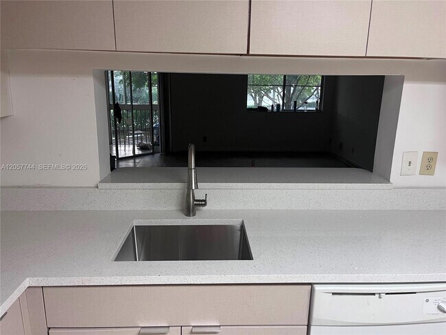 Photo - 9777 Westview Dr Unit 1121