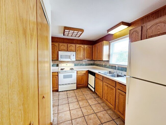 Photo - 892 Tremont St Unit 892 Tremont Street