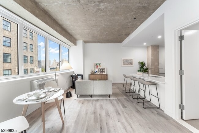 Photo - 10 Commerce Ct Unit 2D