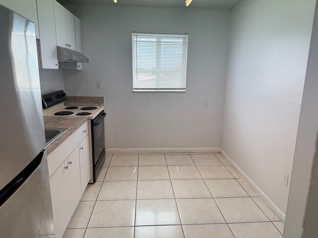 Photo - 7901 Johnson St Unidad 2
