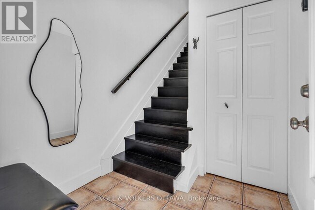 Photo - 5 Timberview Way