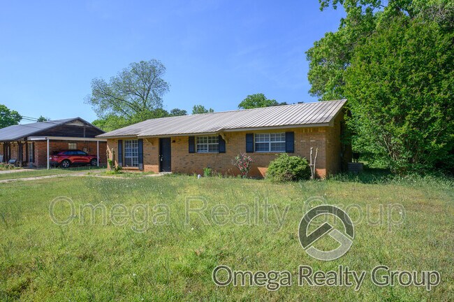 Photo - 221 Radburn Way