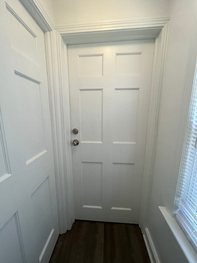 Door to upstairs unit - 24730 Lake Shore Blvd Unit Upstairs