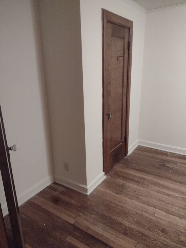 Photo - 875 Sheridan Avenue