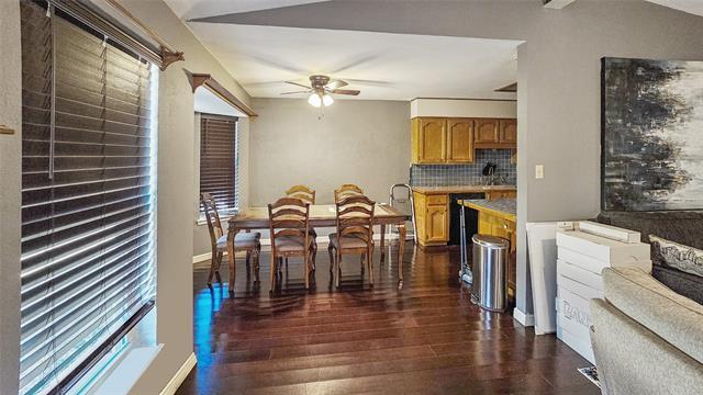 Photo - 3826 Musgrave Trail