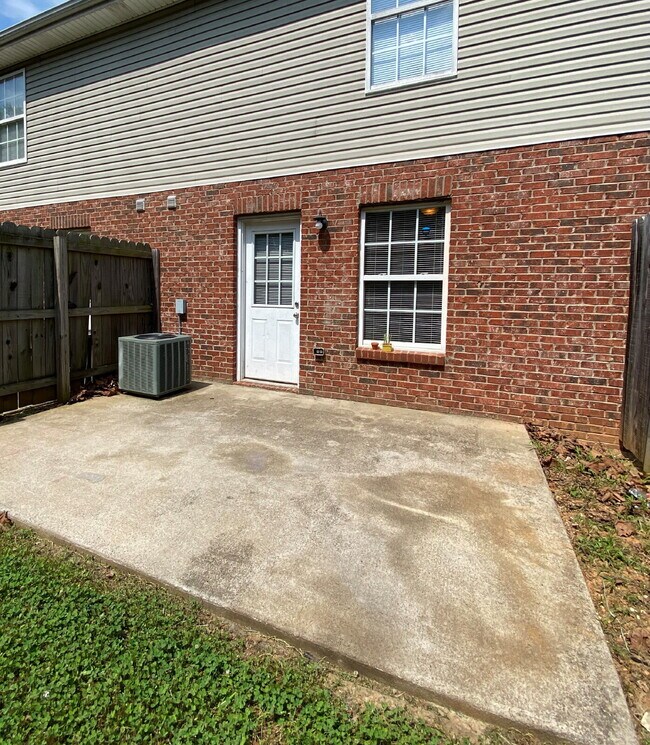 Photo - 541 Patriot Park Ct