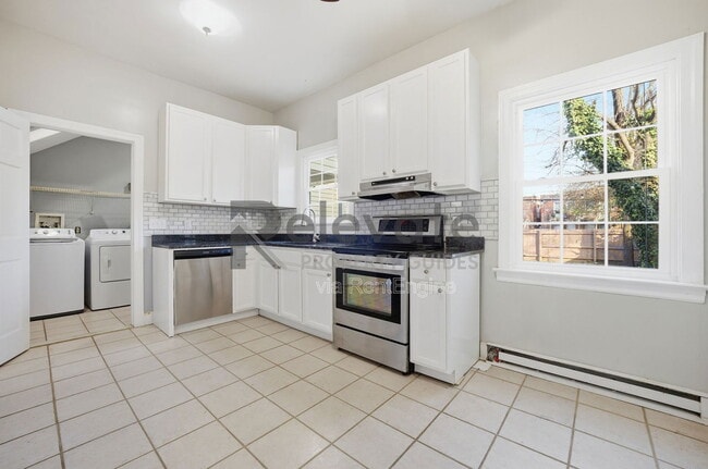 Photo - 2206 Parkwood Ave