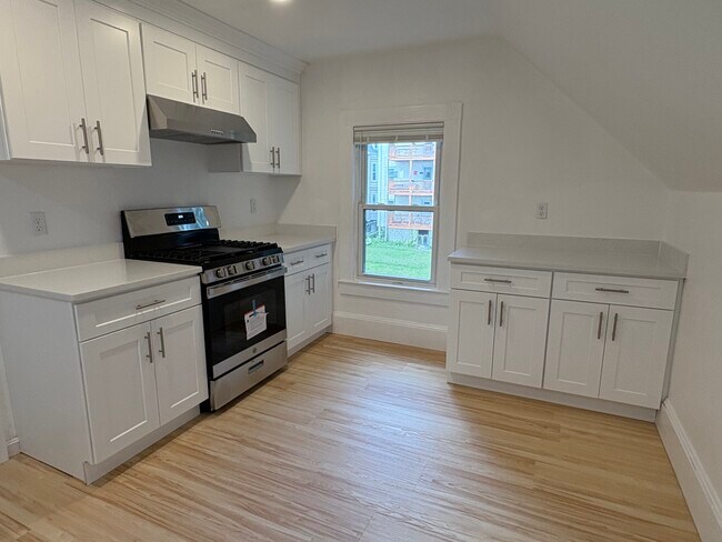 Photo - 9 Knapp St Unit 3