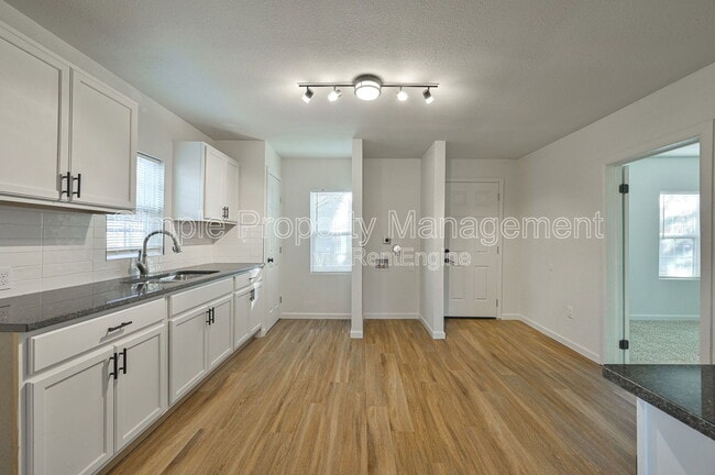 Photo - 3608 NW 16th St