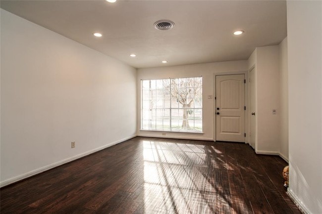 Photo - 5627 Winsome Ln