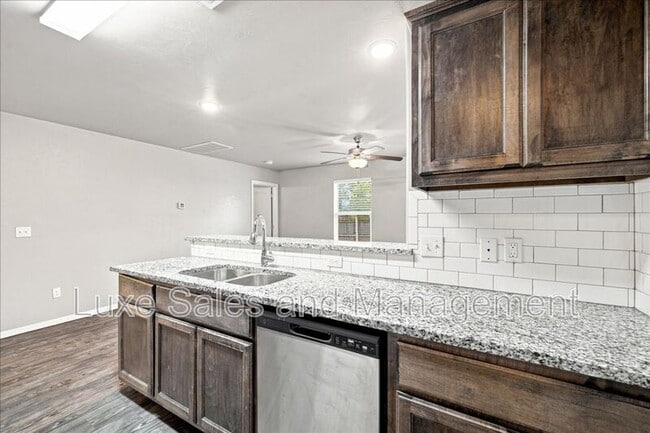 Photo - 2024 Buena Vida Ln