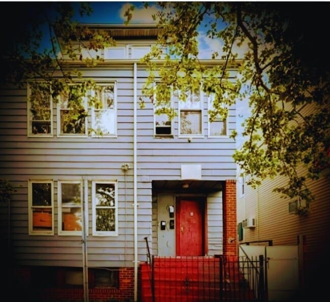 Building Photo - 349 Lyons Ave Rental