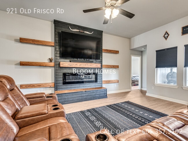 Photo - 921 Old Frisco Rd