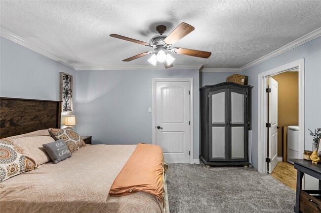 Photo - 112 April Wind Dr E