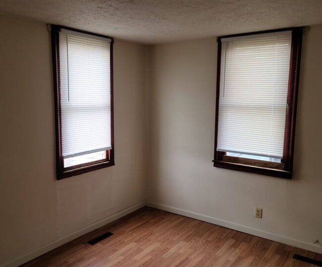 Photo - 30 E Harrison St