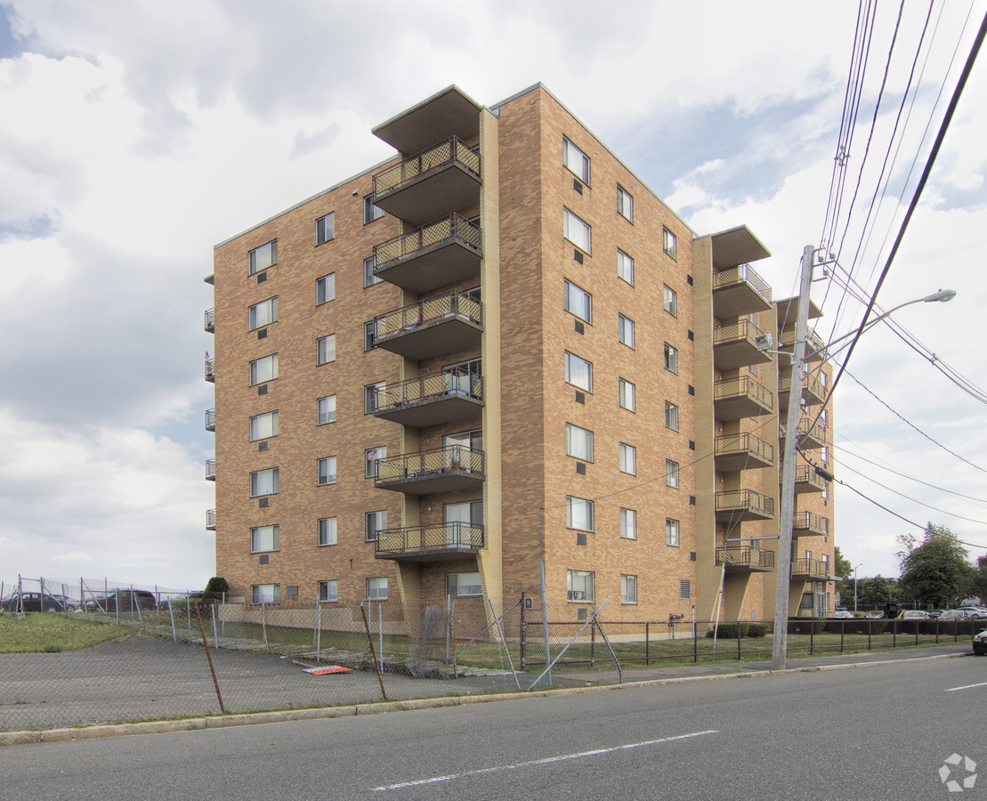 Photo - Atlantic Towers