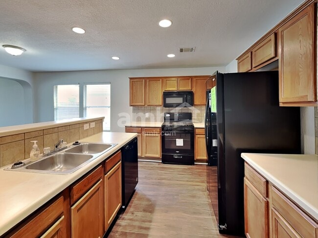 Photo - 15003 Nordyke Ln