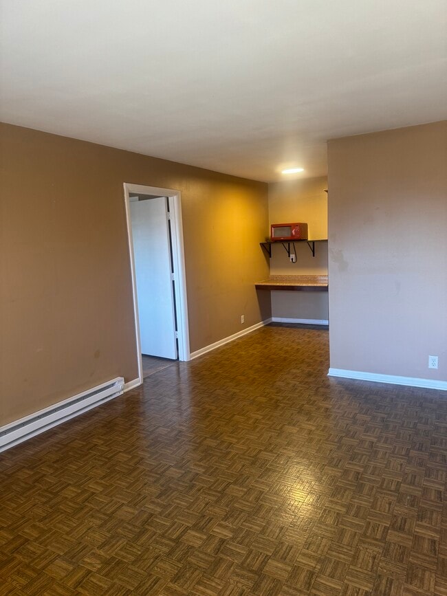 Sala de estar - 2134 Fairfax Ave Unidad E14