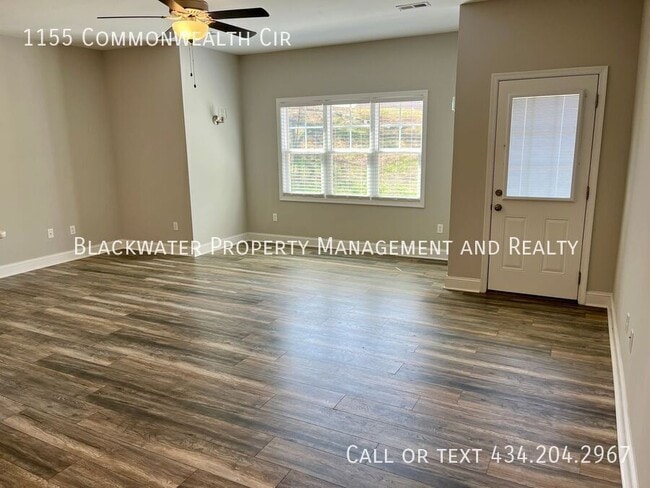 Photo - 1155 Commonwealth Cir