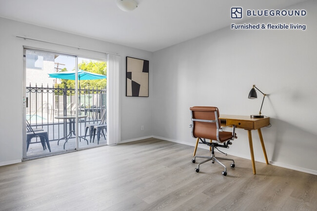 Photo - 616 N Sweetzer Ave Unidad FL1-ID1399