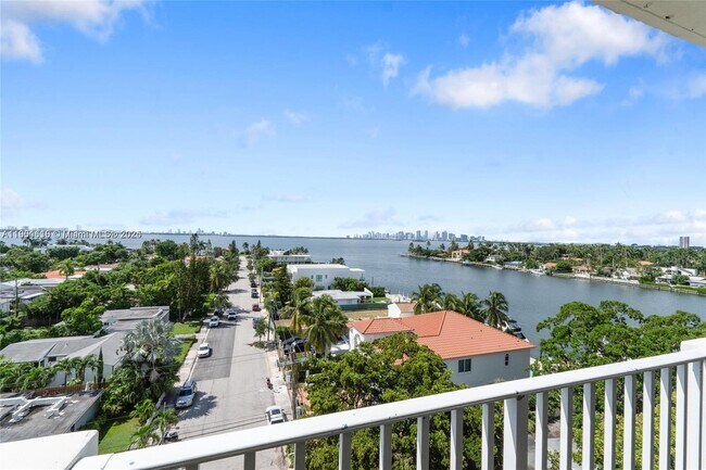 Photo - 1455 N Treasure Dr Unit PH=L