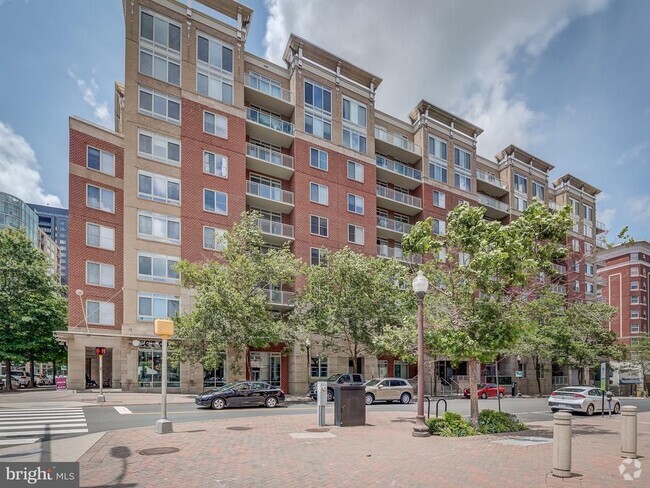 Building Photo - 820 N Pollard St Unit 906 Rental