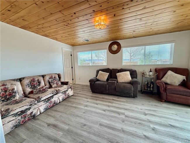 Photo - 45105 73rd St W