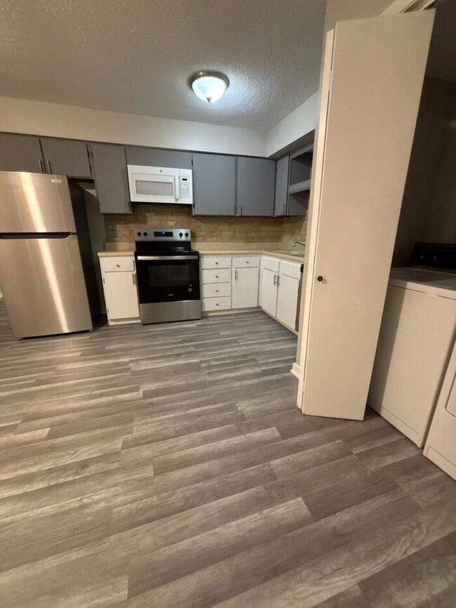 Photo - 4136 Enden Ln