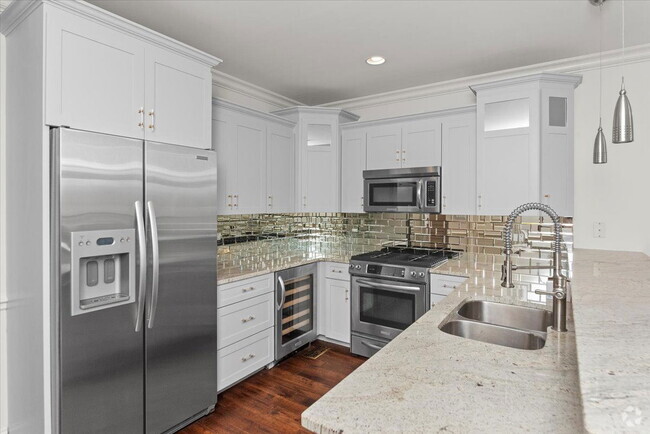 Building Photo - 1541 W Cortez St Unit 3 Rental