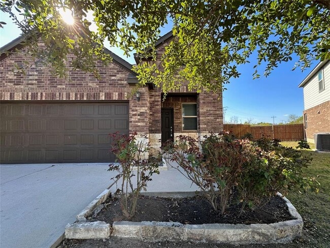 Photo - 11604 Roxburgh Pass