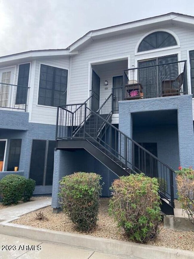 2 bedroom @ 47th Ave & Olive - 2 bedroom @ 47th Ave & Olive House